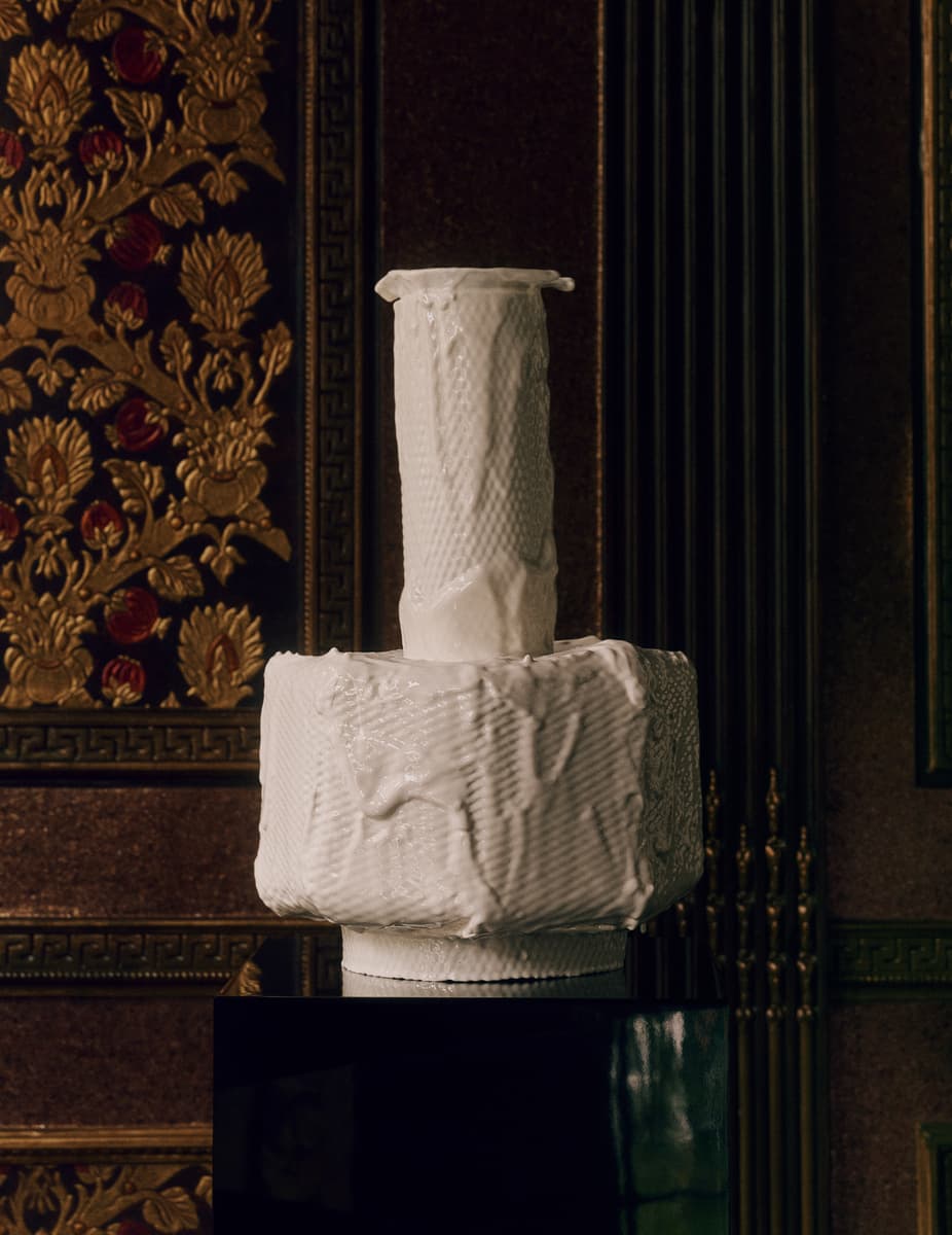 BOI_Against_Nature_LSGOMMA_UNTITLED_VASE_1_PHOTO-Michael_Sinclair.jpg