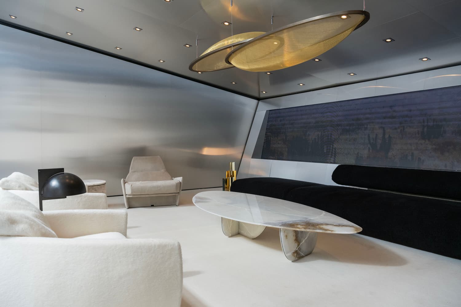 LT_UFO_CHANDELIER_SITU__2_.jpg