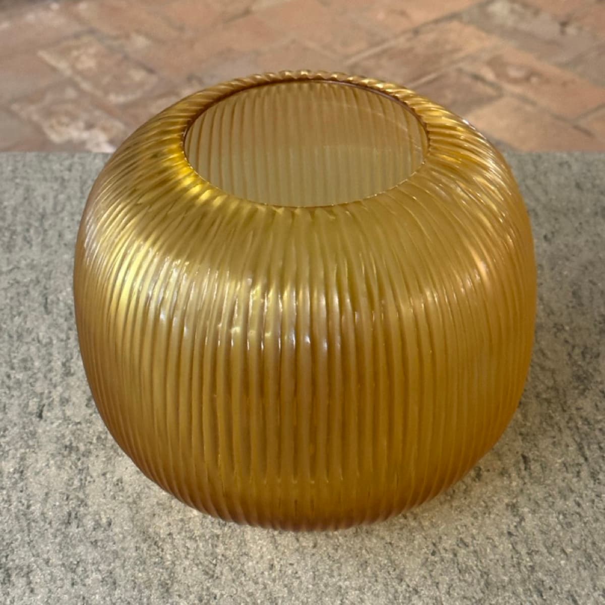 micheluzzi_glass_riccio_ambra_righe_large_1.jpeg