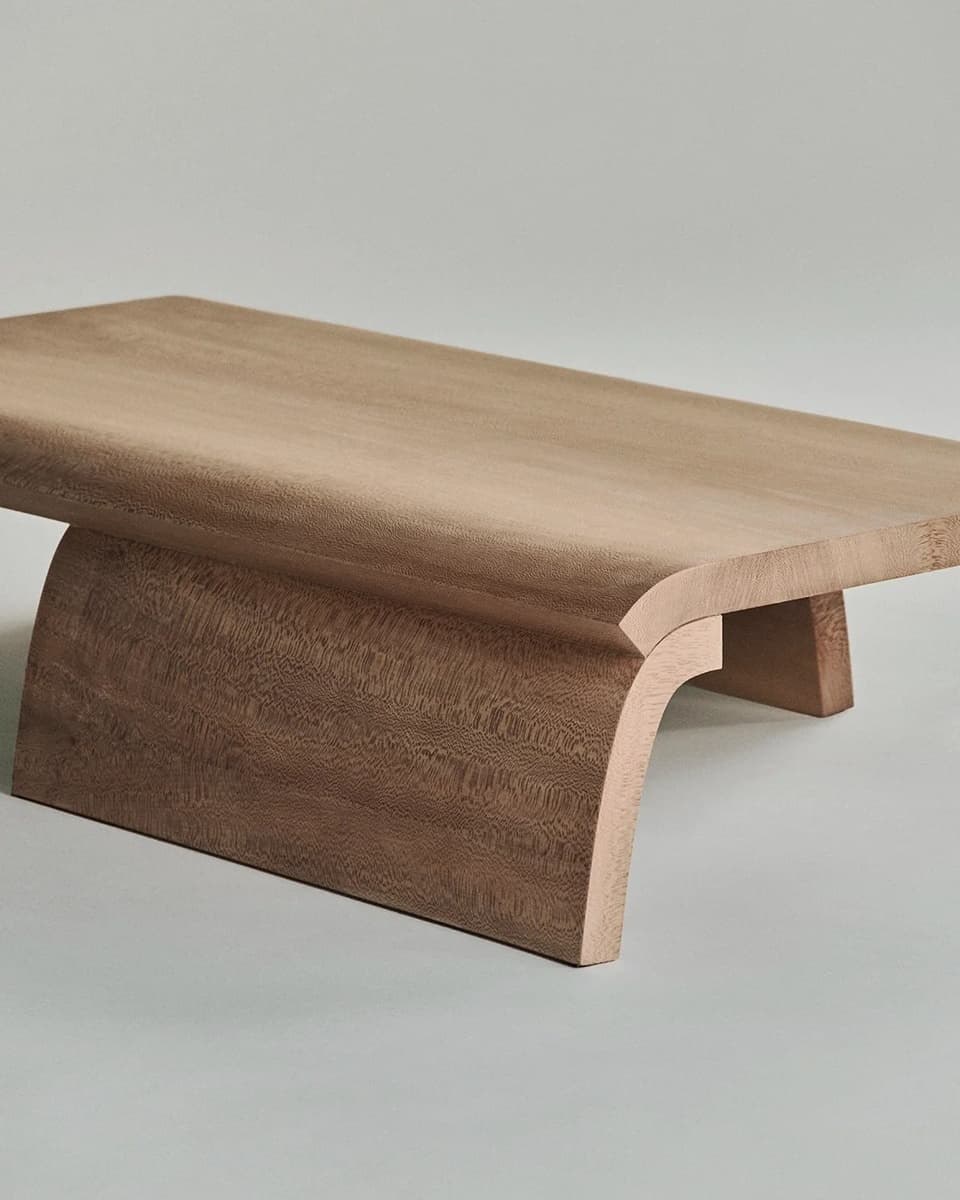 Plate Coffee Table