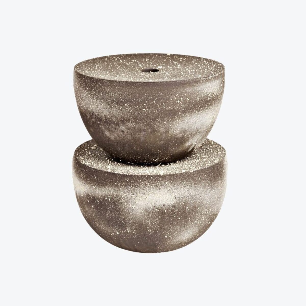TheInvisibleCollection_Sophie_Dries_Okop_Vase_Main.jpg