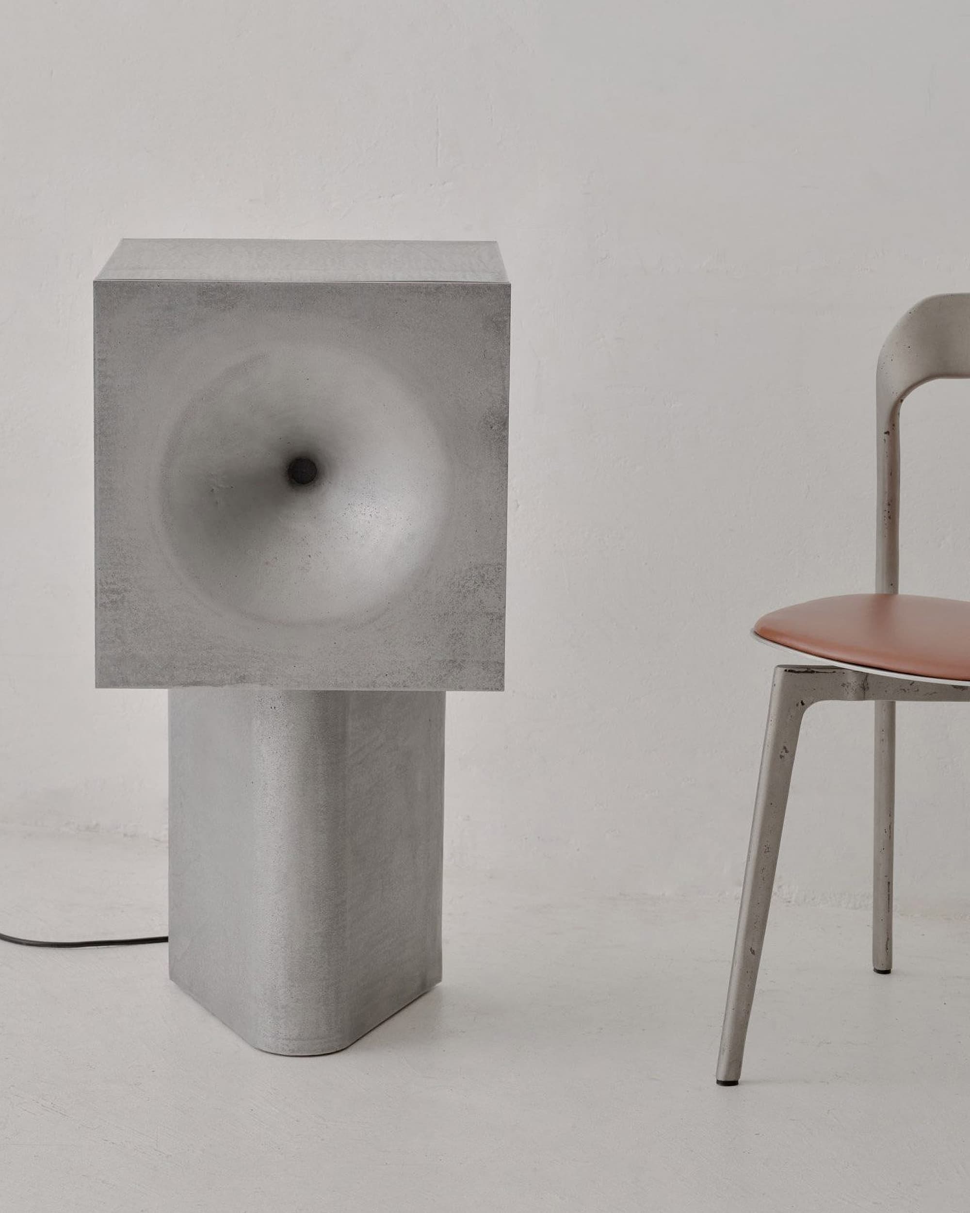 sq2-cast-speaker-tom-fereday-piit-giblin_dezeen_2364_col_3-1704x2130-1 copy.jpg
